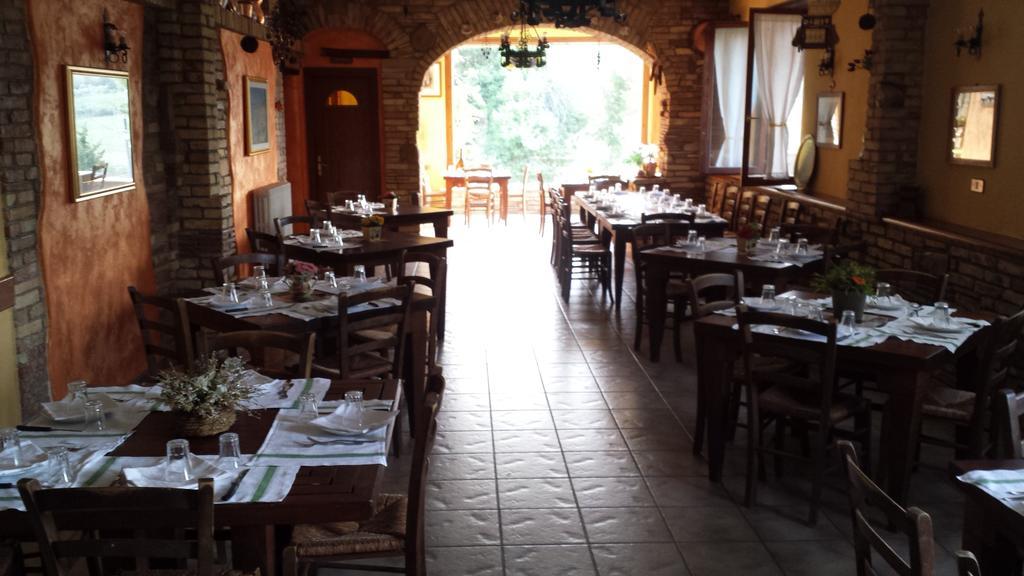 Agriturismo Col Morino Bed and Breakfast Pineto Exterior foto