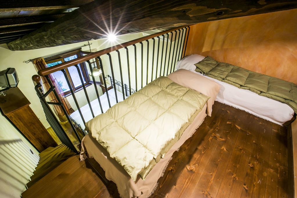 Agriturismo Col Morino Bed and Breakfast Pineto Exterior foto