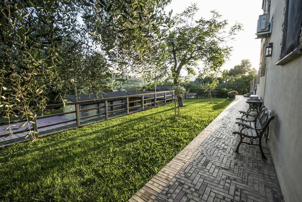 Agriturismo Col Morino Bed and Breakfast Pineto Exterior foto