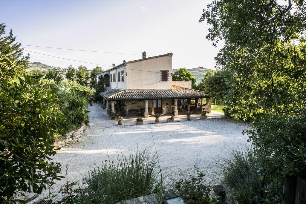 Agriturismo Col Morino Bed and Breakfast Pineto Exterior foto